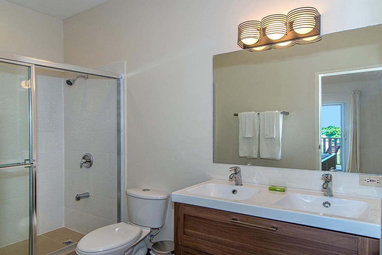 Luxury 2Br Home Facing Beach W/Pool Montego Bay #3 Exterior photo